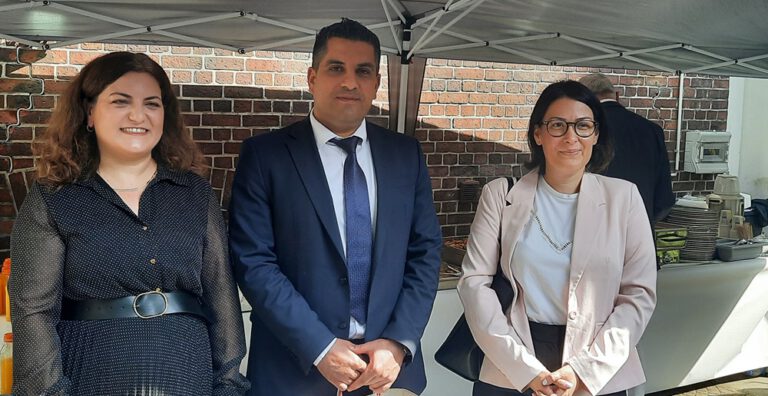 Hamburg’da üç diplomata anlamlı veda